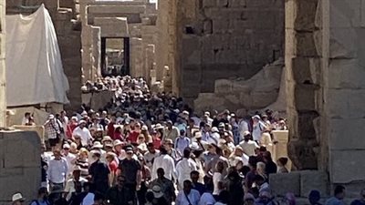 بالتزامن مع افتتاح قائمة ملوك الكرنك.. 8600 سائح من مختلف الجنسيات بالمعبد