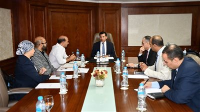 وزير الرياضة يبحث مع رئيس اتحاد الجمباز استضافة مصر لبطولة العالم