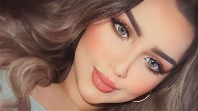 الميكب أرتيست البحرينية ندى الزياني: أجمع بين دراسة نظم المعلومات الإدارية وأعشق فن المكياج وأسعى للعالمية