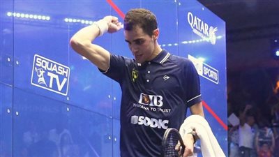 علي فرج يواصل صدارة التصنيف العالمي لرجال الإسكواش