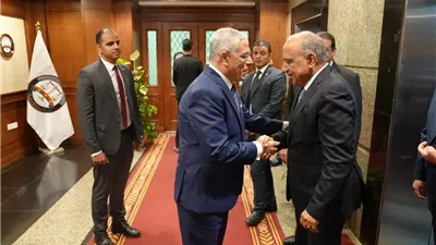 النائب العام يستقبل محمود عصمت وزير قطاع الأعمال العام | صور