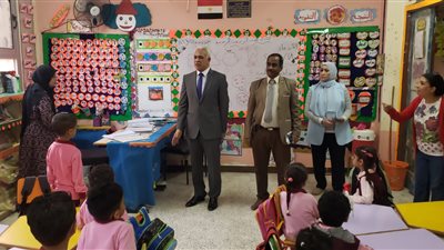 مدير تعليم القاهرة يشدد على نظافة المدارس وتنفيذ كافة الإجراءات الوقائية أمام الطلاب 