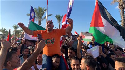 تعليق جميع الأنشطة الطلابية.. وقفة تضامنية لطلاب هندسة الإسكندرية دعما لفلسطين