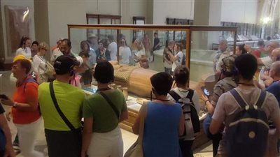 إقبال كبير على زيارة المتحف المصري بالتحرير | صور