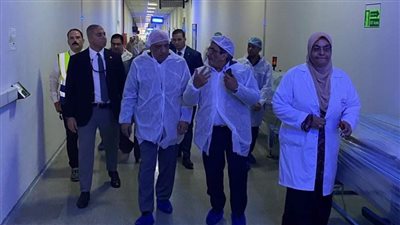 وزير قطاع الأعمال يوجه برفع كفاءة معدات وخطوط إنتاج شركة مصر للمستحضرات الطبية