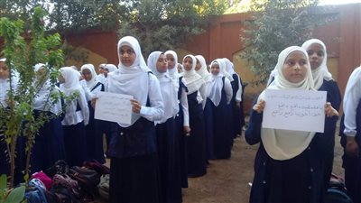 وقفة تضامنية لطلاب المعاهد الأزهرية بأسوان تضامنا مع فلسطين