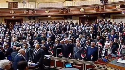 خلال الجلسة الطارئة.. البرلمان يقف دقيقة حدادا على شهداء غزة ويعلن مساندة الرئيس السيسي| بث مباشر 