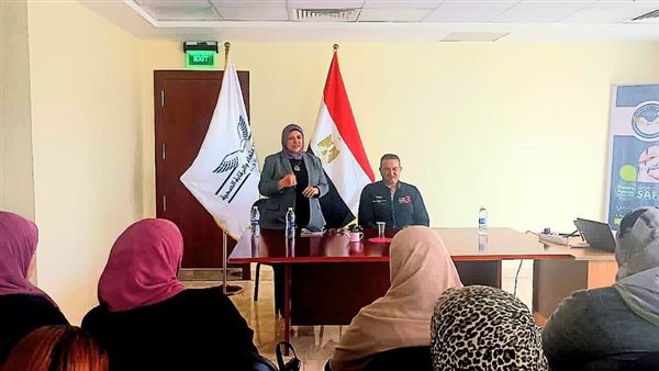 جانب من فاعليات الندوة