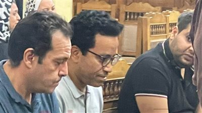 سامح حسين أول الحضور في عزاء الفنانة سهام عبد السلام بمسجد عمر مكرم | صور