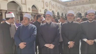 قيادات الأزهر تشارك في وقفة احتجاجية بساحة الجامع الأزهر للتنديد بجرائم الكيان الصهيوني ضد الشعب الفلسطيني
