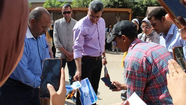 حرق علم إسرائيل في