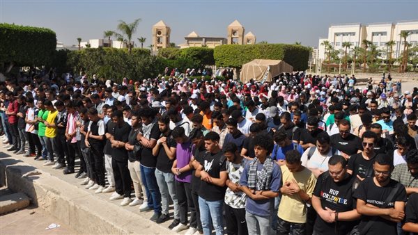  طلاب جامعة حلوان