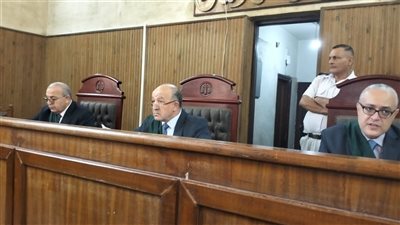 اليوم.. محاكمة المتهم بقتل والديه وشقيقه بكفر الشيخ 