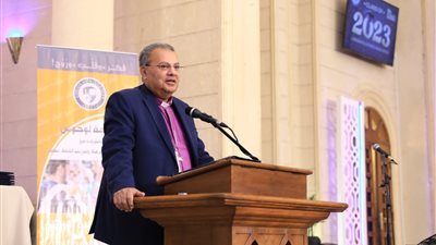 رئيس الطائفة الإنجيلية يشهد تخرج دفعة جديدة من جامعة لوجوس لرابطة الإنجيليين بمصر