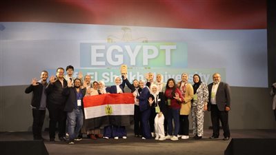 طلاب جامعة كفر الشيخ يفوزون بكأس ايناكتس لأحسن مشروع علي مستوي العالم