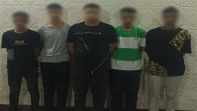 حبس 5 متهمين بإنهاء حياة بائع رشقًا بالحجارة في الحدائق 