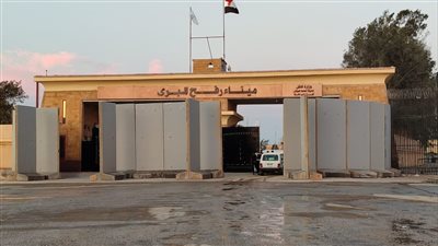 مدير الإعلام بمعبر رفح من الجانب الفلسطيني: مصر تستقبل غدًا 81 من الإصابات الخطرة لاستكمال علاجهم 