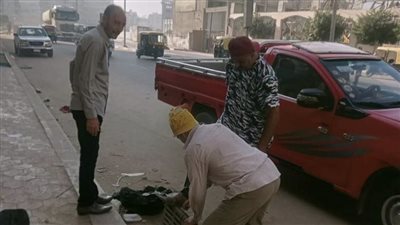 استمرار أعمال تطهير وتنظيف صفايات الأمطار وغرف الصرف الصحي بالبحيرة