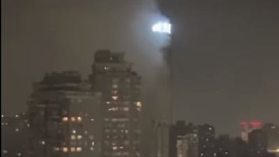 متوقف منذ 32 عاما.. الدفع بـ10 سيارات إطفاء لإخماد حريق فندق الزمالك المهجور 