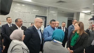 وزراء التنمية المحلية والإسكان والتخطيط يفتتحون أكبر معرض للسلع بأسعار مخفضة في السويس | بث مباشر