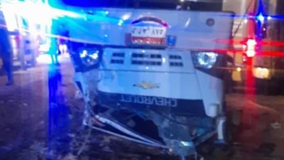 انقلاب ميكروباص بطريق القاهرة الفيوم وإصابة 21 شخصا