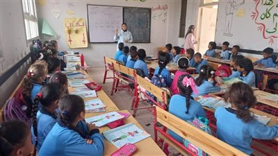 ضمن 100 يوم صحة.. فحص 1866 طالبا بمدارس البحر الأحمر | صور