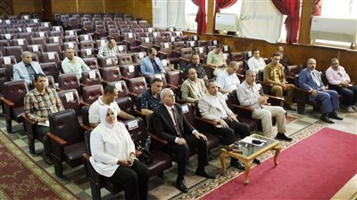 محافظ كفر الشيخ يتابع جاهزية المعدات وتجهيز أماكن الإخلاء والإغاثة استعدادًا لموسم الأمطار