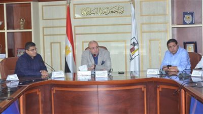 محافظ بني سويف يوجه بتذليل المعوقات لسرعة الانتهاء من مشروعات حياة كريمة