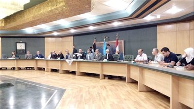 نقيب الصحفيين يعلن بدء تلقي التبرعات لإرسالها لسكان قطاع غزة