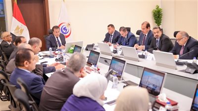 وزير الصحة يوجه بضرورة إجراء دراسة لإيجاد حوافز تشجيعية للأطباء ذوي التخصصات النادرة
