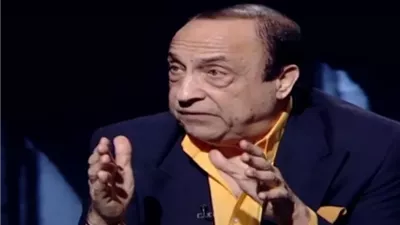 انتهاء صلاة الجنازة على الفنان محمد رؤوف وتشييع الجثمان إلى مثواه الأخير