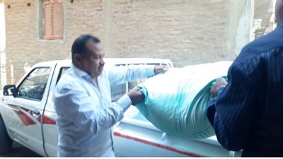 كانوا هيبيعوه في السوق.. ضبط نصف طن دقيق بلدي مدعم للمخابز بالأقصر