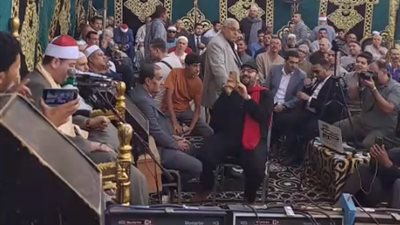 بمشاركة مشاهير القراء والمبتهلين.. إقبال على عزاء شيخ المبتهلين عبد الرحيم دويدار بمسقط رأسه في الغربية | بث مباشر 