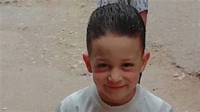 مصرع صغير صدمته سيارة مسرعة على طريق ترعة السلام بدمياط