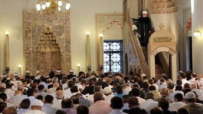 خطبة عن أسباب النصر والتمكين.. سبب واحد قد يضيع الحق ويؤدي إلى نكسة