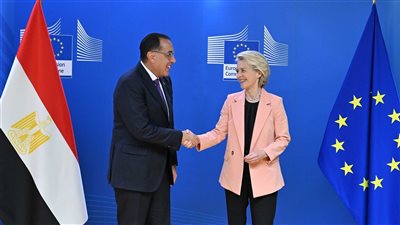 الاتحاد الأوروبي يتعهد بمليار يورو لمصر في صورة مساعدات مالية