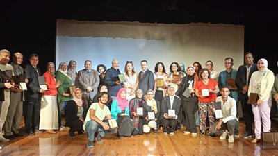 أكاديمية الفنون تختتم الأنشطة الصيفية للطفل