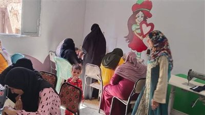 العمل: تدريب 13 فتاة في الوادي الجديد على التفصيل والخياطة