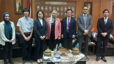 عميدة ألسن عين شمس تستقبل وفدا يابانيا لبحث سبل التعاون المشترك 