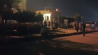 حزن أسر ضحايا حادث الطريق الصحراوي خلال انتظارهم خروج الجثامين من المشرحة | بث مباشر