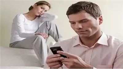 أزهري: من حق الزوج التفتيش في هاتف زوجته إذا رأى منها أمرًا مريبًا