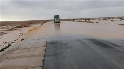 سقوط أمطار غزيرة في مرسى علم بالتزامن مع تحذيرات الأرصاد | بث مباشر