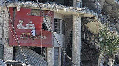 تدمير مكتبة شهيرة جراء القصف الإسرائيلي على غزة