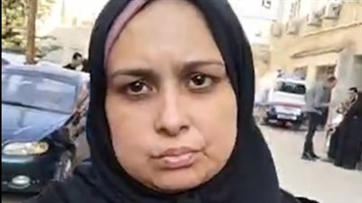 زوجة شاب قتل على يد جاره بسبب خلاف على بناء سور بكفر الشيخ: هددوه وقالوله زي ما هديت السور هنقتلك | بث مباشر 