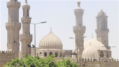 دعاء بعد الأذان.. ما الأمنية التي طلبها النبي من المسلمين ليتمنوها له 5 مرات يوميًا؟