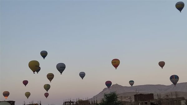 رحلات البالون الطائر