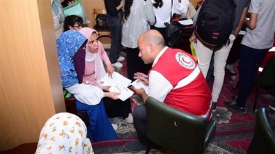 الهلال الأحمر: 80 ألف مستفيد من حملة هنوصلك لتسهيل استخراج بطاقة الخدمات المتكاملة 
