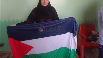 أهلي تحت القصف.. فلسطينية تعيش مع زوجها بالفيوم: البعض استشهد وأخشى أنام واستيقظ على خبر وفاة جديدة
