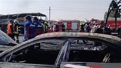 أسر 32 ضحية بحادث الطريق الصحراوي ينتظرون نتيجة تحليل الـ DNA للتعرف على هويتهم ودفنهم | بث مباشر