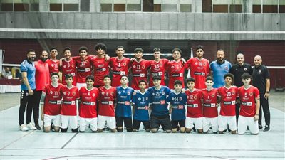 شباب الأهلي 15 سنة يتوجون ببطولة طائرة القاهرة